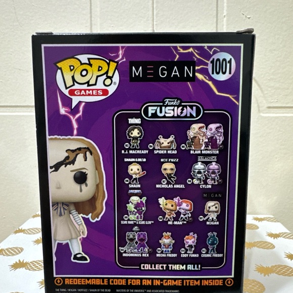 Adidas Black and White Box - Picture 3 of 3